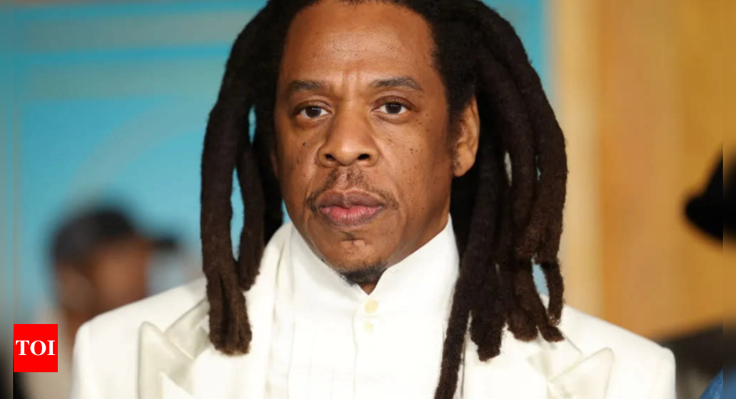 Jay-Z criticizes lawyer Tony Buzbee for rushing into a legal case without meeting the client