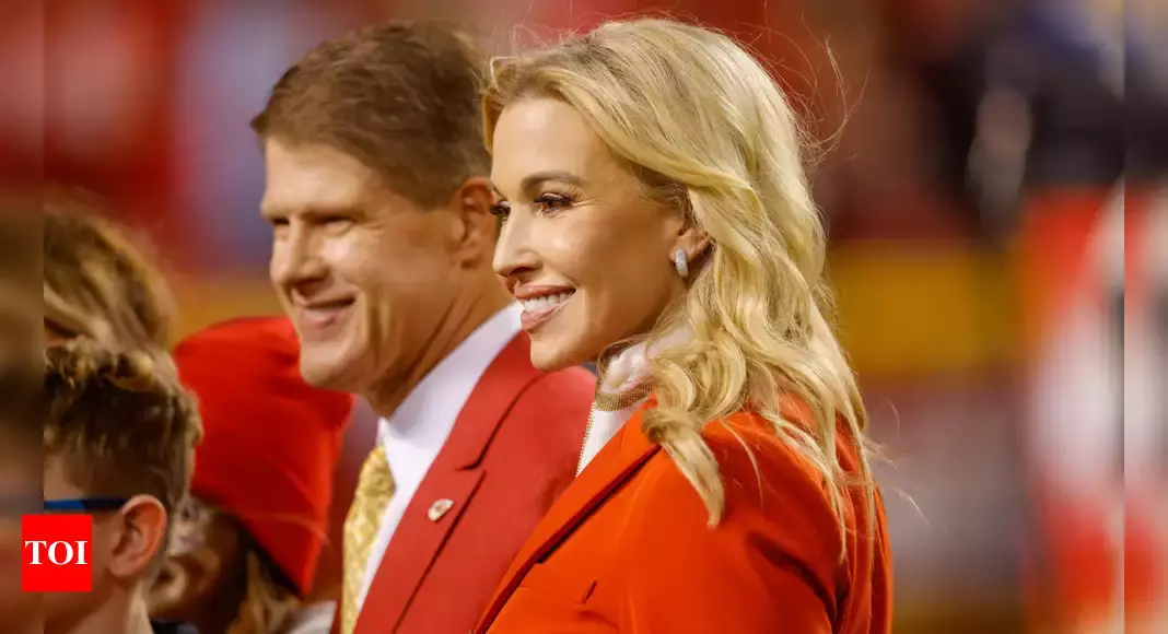 Tavia Hunt, Wife Of Chiefs Owner Pens Lengthy Note Addressing Team’s Tragic History