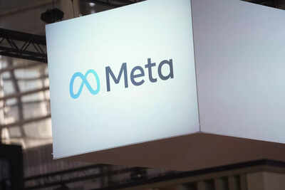 Meta's Reality Labs division beat nearly all its sales; CTO Andrew Bosworth’s ‘congratulatory’ email to employees reveal
