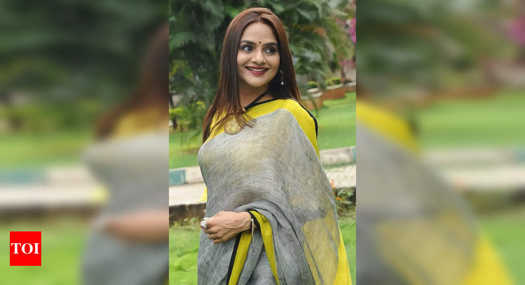 Madhoo returns to Malayalam cinema with a film set entirely in Varanasi