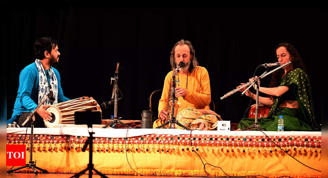 Italian Artists Iginio and Virginia blend Indian traditional music with modern elements