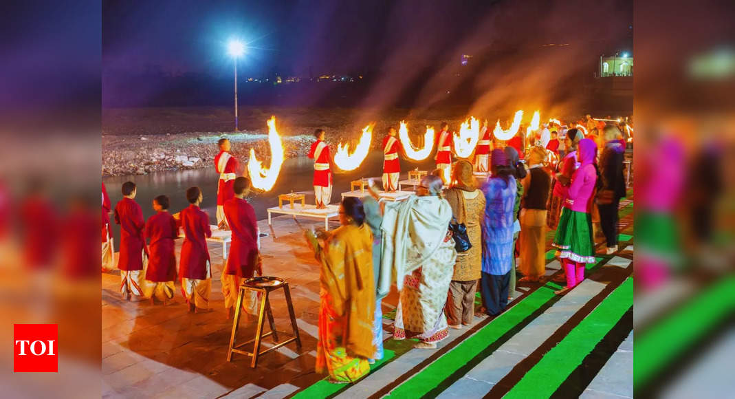 Varanasi’s Ganga Aarti suspended till Feb 5 due to crowds