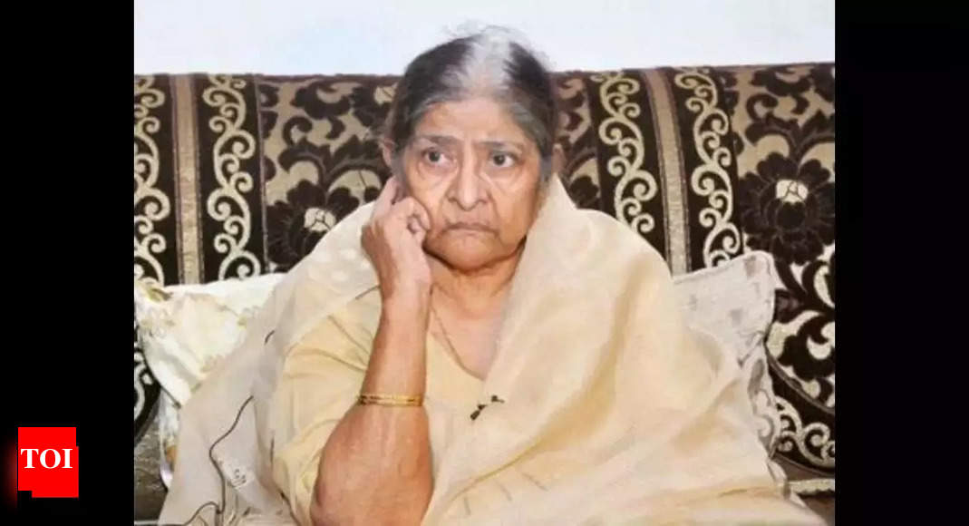 Zakia Jafri, wife of ex-Congress MP killed in Gujarat riots, dies