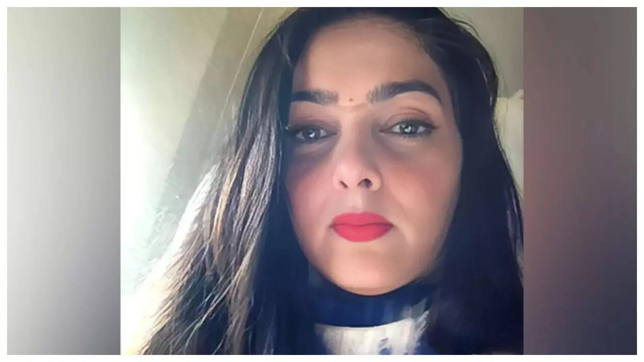Mamta Kulkarni opens up about her old semi-nude photoshoot for a magazine:  I was shown a picture of Demi Moore... | - The Times of India