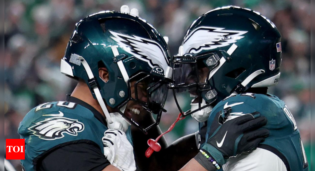 Philadelphia Eagles mourn victims of tragic plane crash in Northeast Philadelphia