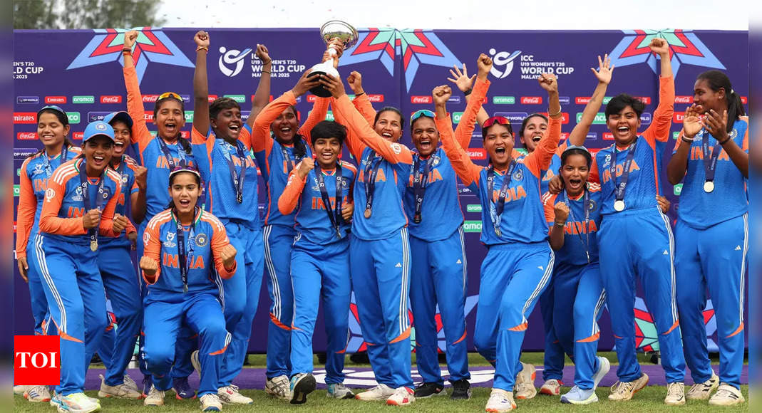 Cricket fraternity hails India women for U19 T20 World Cup triumph