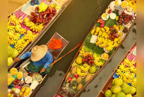 Asia&rsquo;s 7 most vibrant floating markets you must visit
