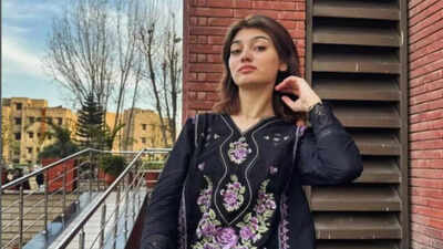Pakistani TikToker Imsha Rehman after alleged obscene video leak ...