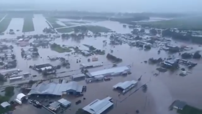 Rising floodwaters force evacuations in eastern Australian