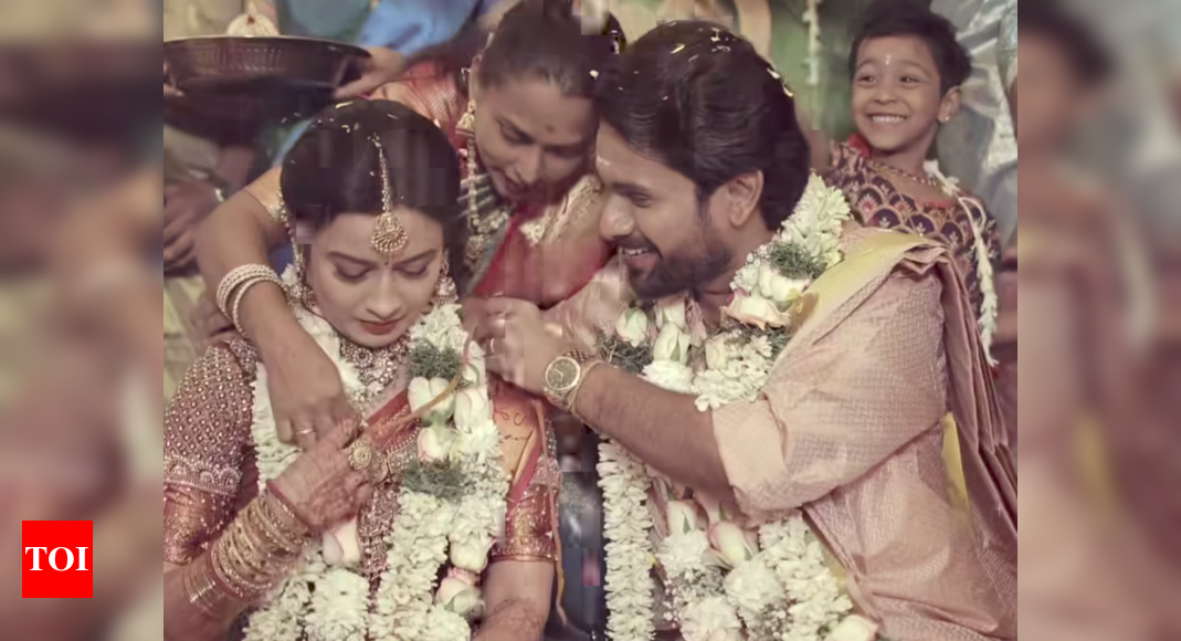 Thamizhum Saraswathiyum actress Sangeethasai ties the knot with Aravind Seiju; Wedding pics inside!