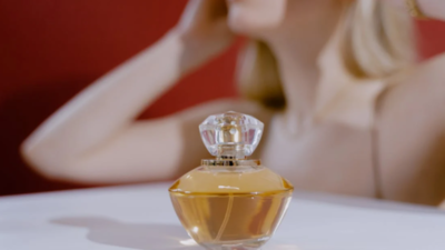 Must-Have Perfumes for Women: Luxury in a Bottle