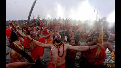 Over 2.57 crore take holy dip at Sangam on Basant Panchami