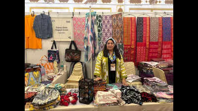 Artisans bring craft, stories of another land | Lucknow News - The ...