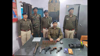 Two arrested with arms in Bhojpur