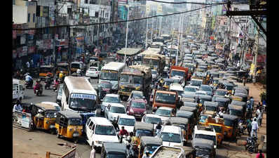 Despite new 6-lane highway, traffic chaos persists in Vizag