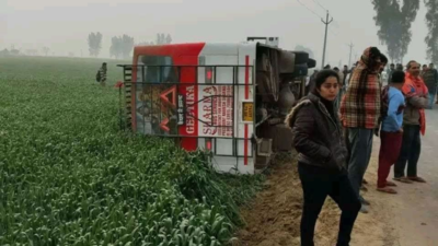 Overloaded bus overturns while avoiding bullock cart in Kaithal