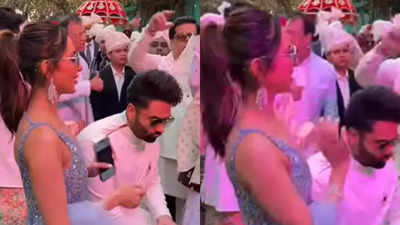 Rakul Preet Singh and Jackky Bhagnani steal the spotlight with their 'Kala Chashma' dance at Vicky Bhagnani's baraat