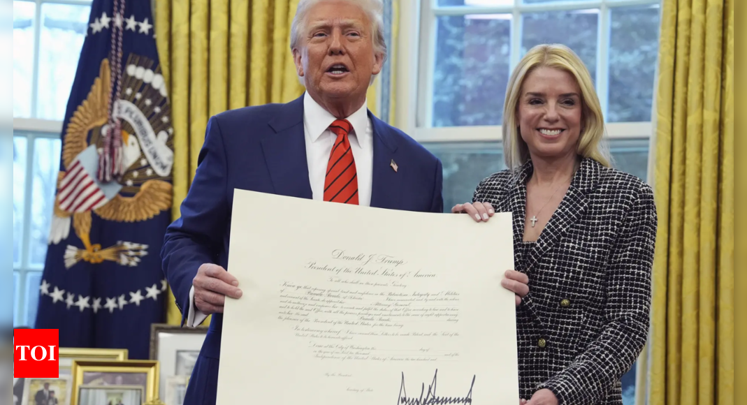 Pam Bondi sworn in as attorney general as department of justice braces for change