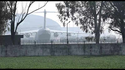 US military aircraft stays for 3 hours, elicits people’s curiosity