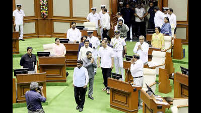 Amid opposition walkout, guv urges MLAs to work constructively