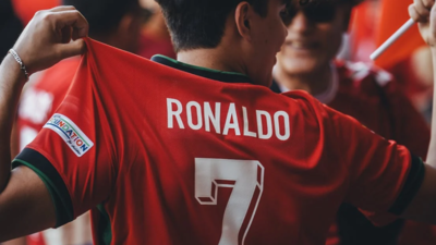 Wear The Legacy of Your Favourite Team With These Best Football Jerseys