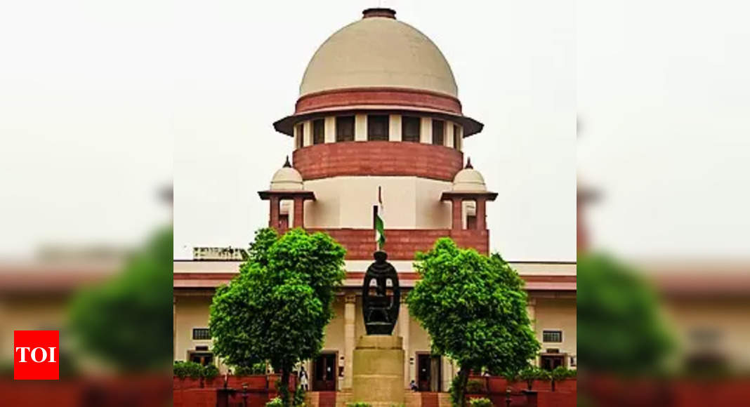 SC moves all CLAT 2025 petitions to Delhi HC for uniform adjudication