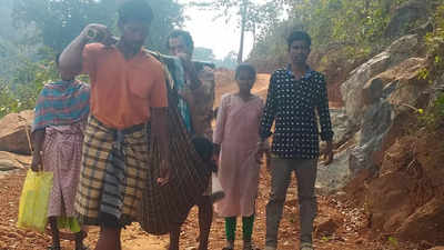 Pregnant woman carried in doli for 3 km due to lack of road connectivity in Andhra Pradesh's ASR district