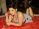 Madhvi Sharma's hot 'Valentine' shoot