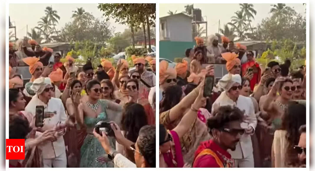 Priyanka Chopra dances to 'Desi Girl' with Nick Jonas at brother Siddharth’s wedding - Video