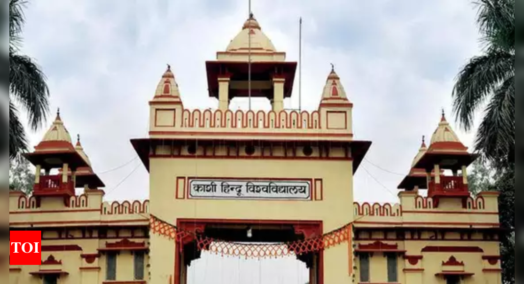 Empowering Visually Impaired Students: Higher Education Session at BHU | Varanasi News - The Times of India