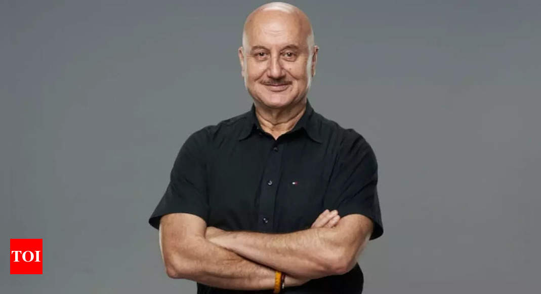 36 Years of ‘Daddy’: Anupam Kher celebrates Pooja Bhatt's debut film and FIRST National Award