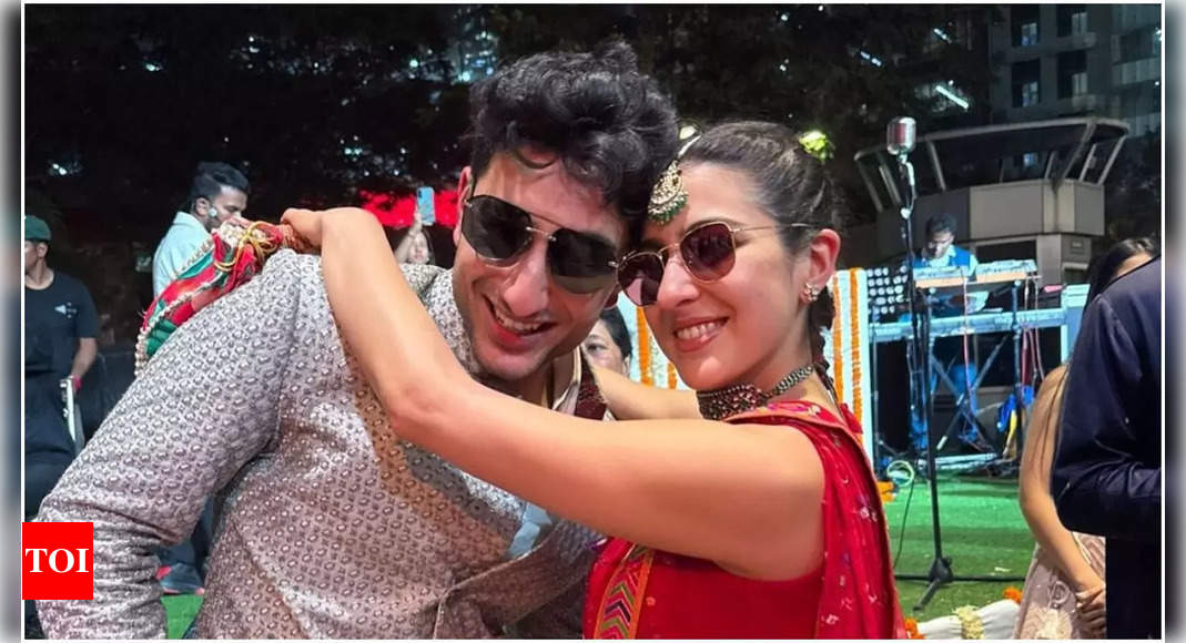 Sara Ali Khan's pics from a friend's wedding with Amrita Singh and Ibrahim Ali Khan are pure gold