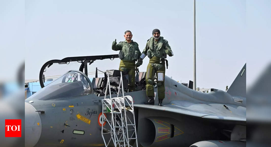 In a first, Army, IAF chiefs fly Tejas together