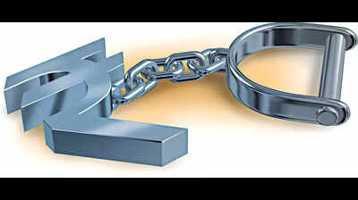 Two arrested for providing bank accounts to fake stock trading scammers