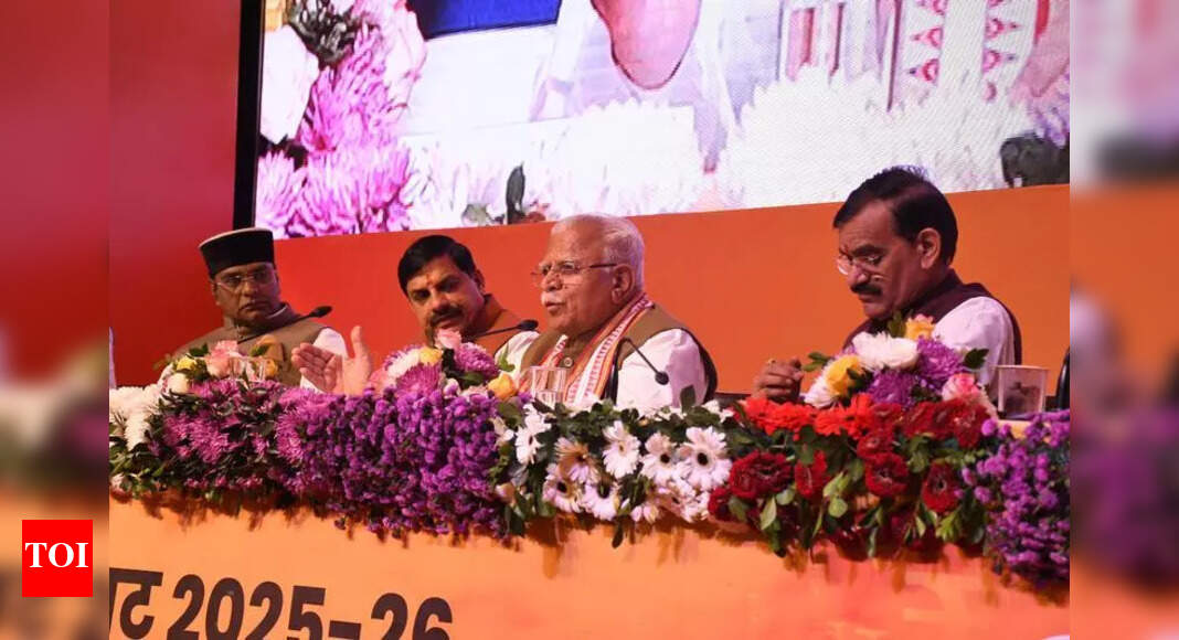 Govt taken note of shackling of deported Indians from US: Khattar ...