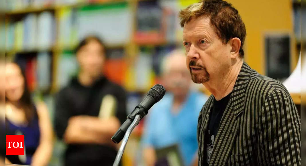 Bestselling comic novelist Tom Robbins dies at 92