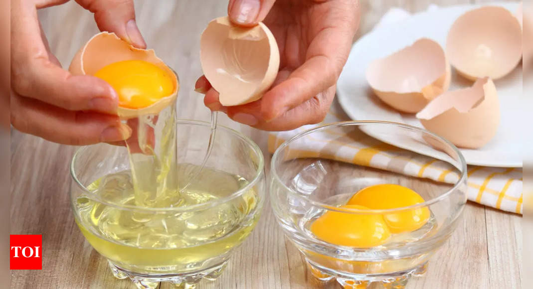 Fake Egg Identiy: After paneer are Indians eating FAKE eggs too? 6 smart ways to identify fake eggs | – The Times of India