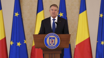 Romanian President Klaus Iohannis announces resignation after pressure by populists