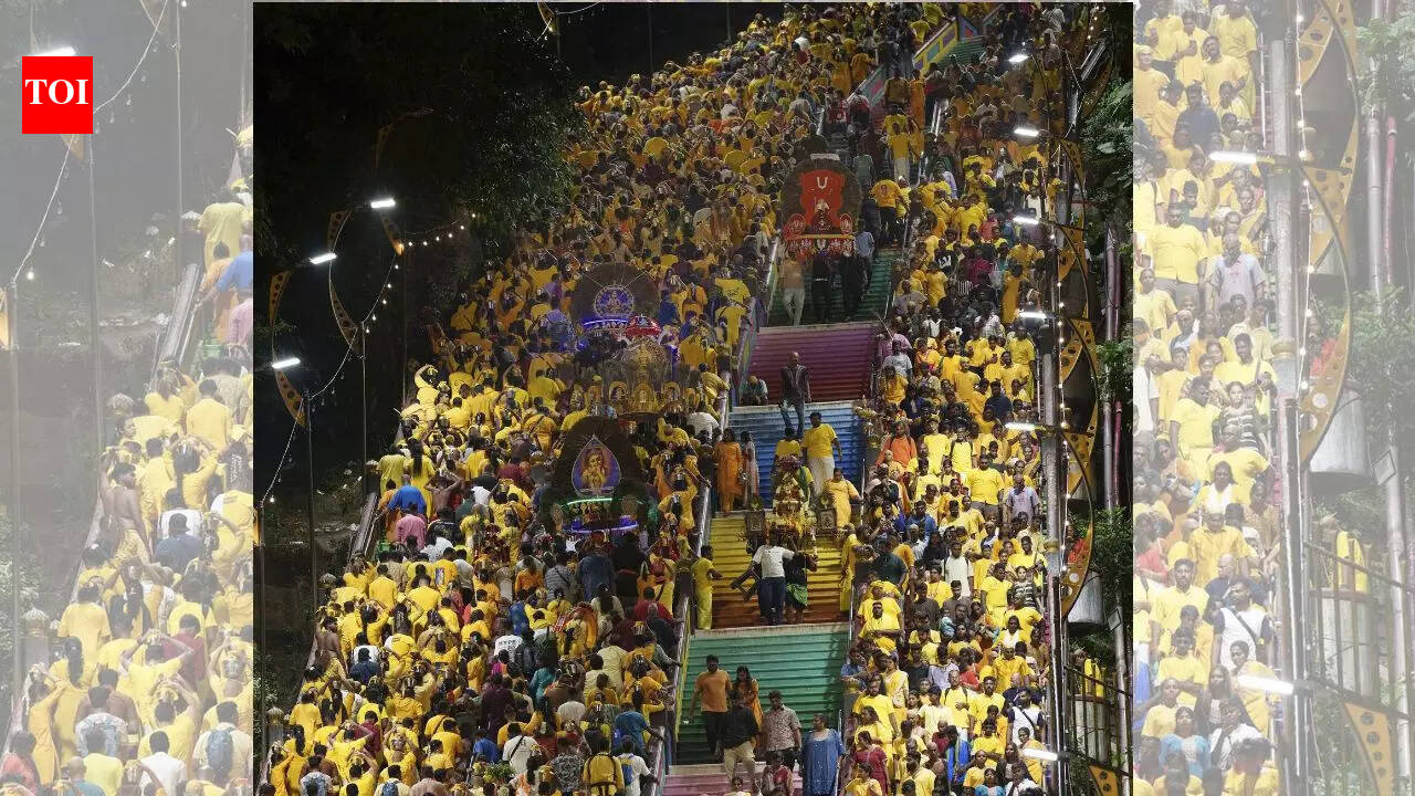 Hooks and skewers piercings: Batu caves transform on Malaysian Hindu's ...