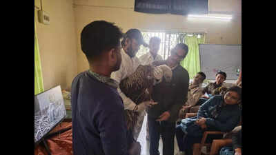Thematic training in Assam to protect vultures