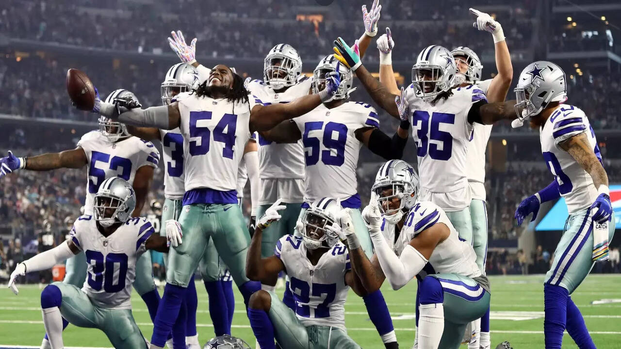 👀 2025 Could Be The Year The Cowboys Set an NFL Record... Without Winning a Playoff Game.D