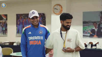  Shreyas Iyer given 'Impact Fielder' of the series medal