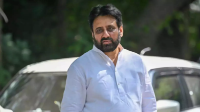 'Attack' on cops: Delhi court asks AAP MLA Amanatullah Khan to join probe, shields him from arrest till February 24