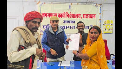 450 Pakistani refugees get Indian citizenship in Jaisalmer ...