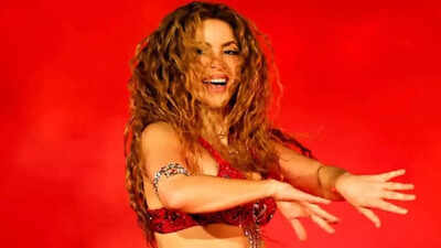 Shakira makes a statement in custom Anamika Khanna outfit during 'Las Mujeres Ya No Lloran' world tour