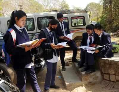 CBSE Board exam for Class 10 and 12 commences tomorrow: Check important guidelines and other important details here – The Times of India