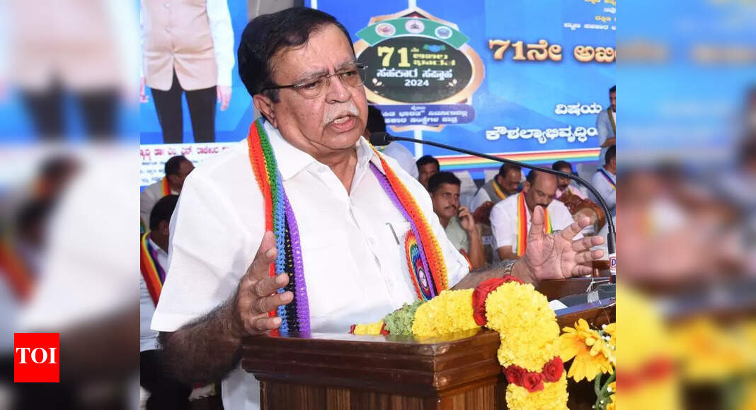 Rajanna defies high command diktat, renews pitch for Cong chief post ...