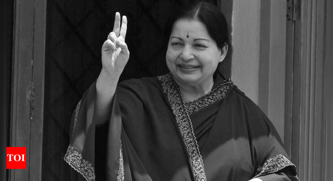 High-security convoy brings Jayalalithaa's 27kg gold back to TN after 20 yrs