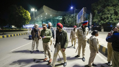 Wanted in murder case, 2 deportees from US arrested after landing in Amritsar