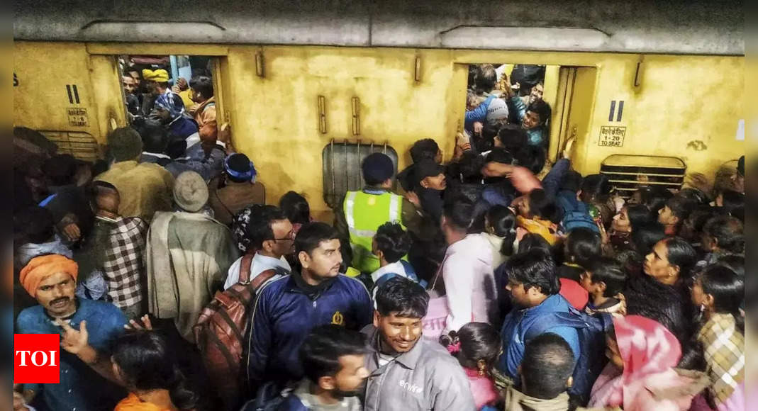 New Delhi station stampede: No steps taken despite early signs of trouble